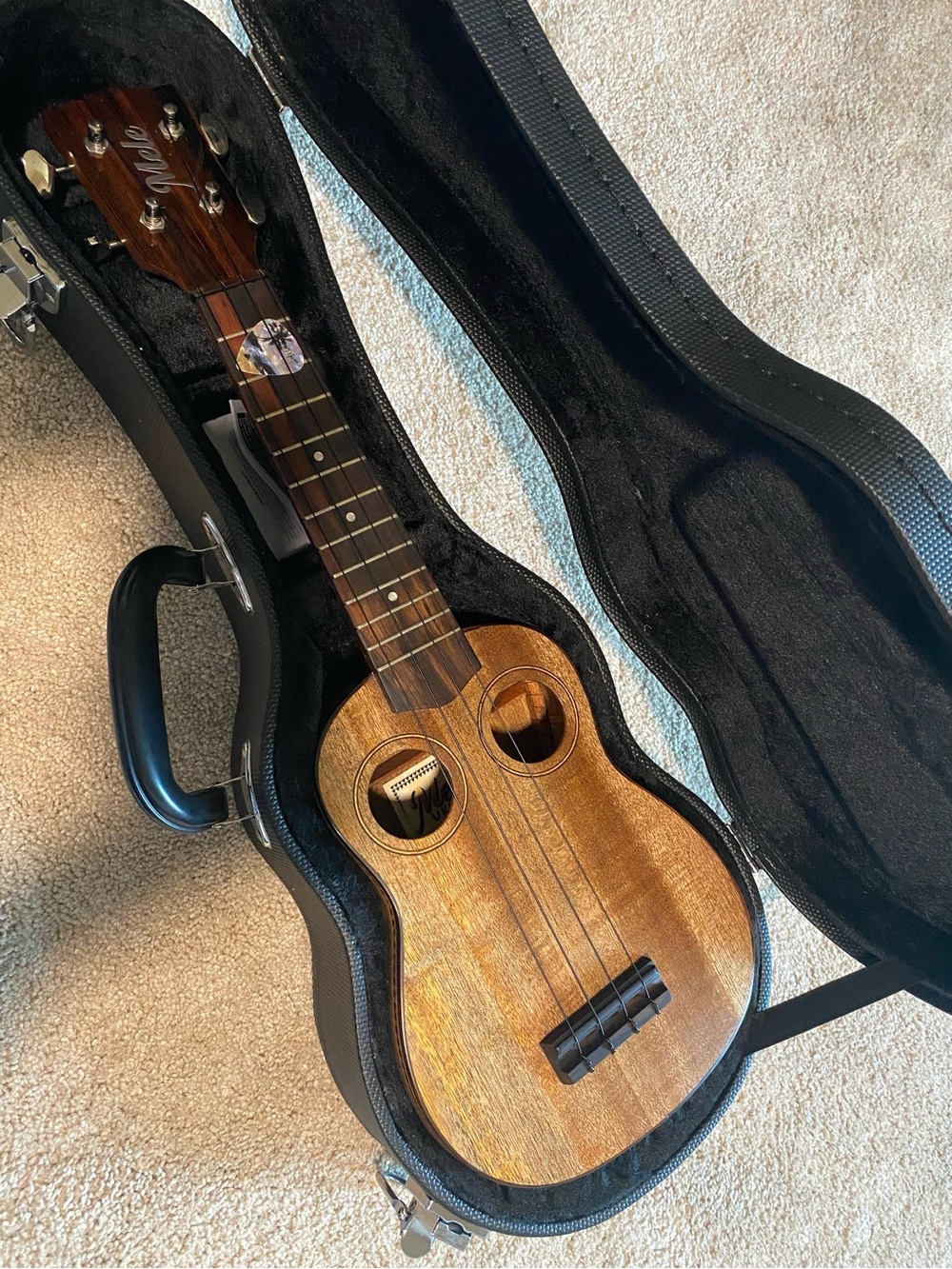 Concert Ukulele in Natural Brown - Portable Acoustic Tone